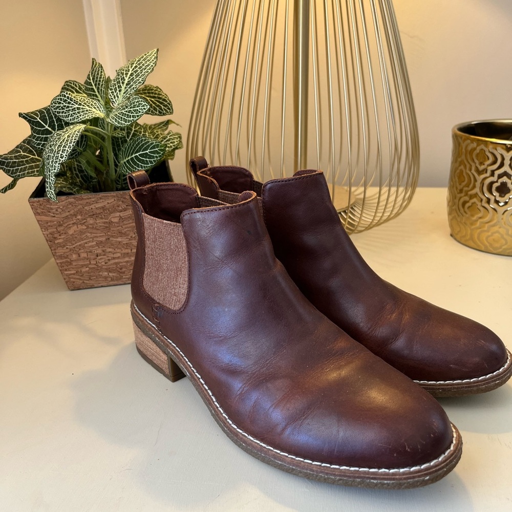 Sperry Chelsea Boots